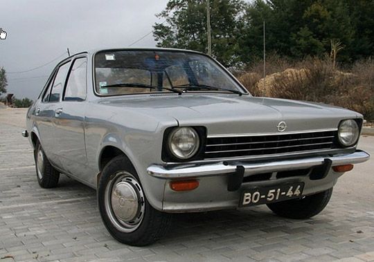 Opel Kadett C 4 Portas - 1975